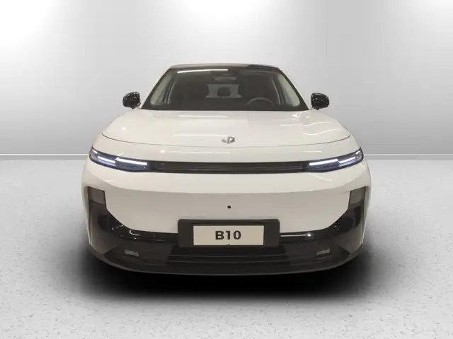 Leapmotor B10 view 2