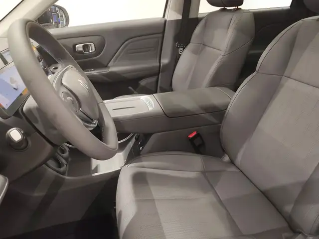 Leapmotor B10 view 11