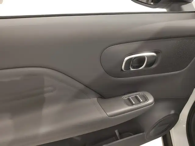 Leapmotor B10 view 10