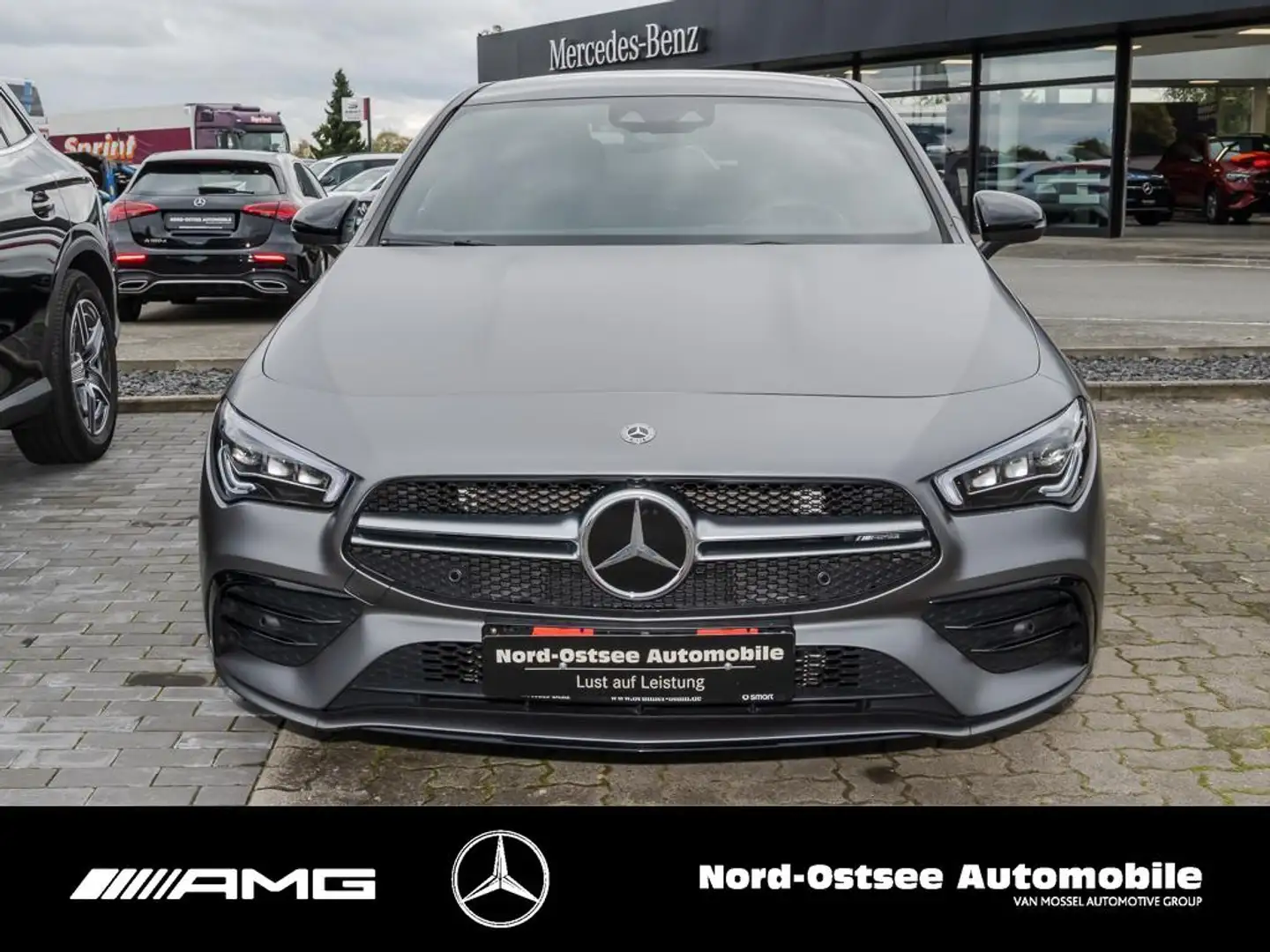 Mercedes-Benz CLA 35 AMG AMG CLA 35 4M  PANO KAMERA STDHZG NAVI Grau - 2