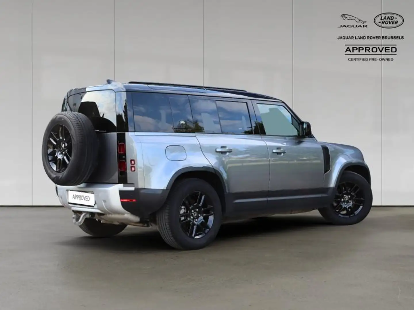 Land Rover Defender 110 D200 SE 7SEATS Warranty until 04/2029 Gris - 2
