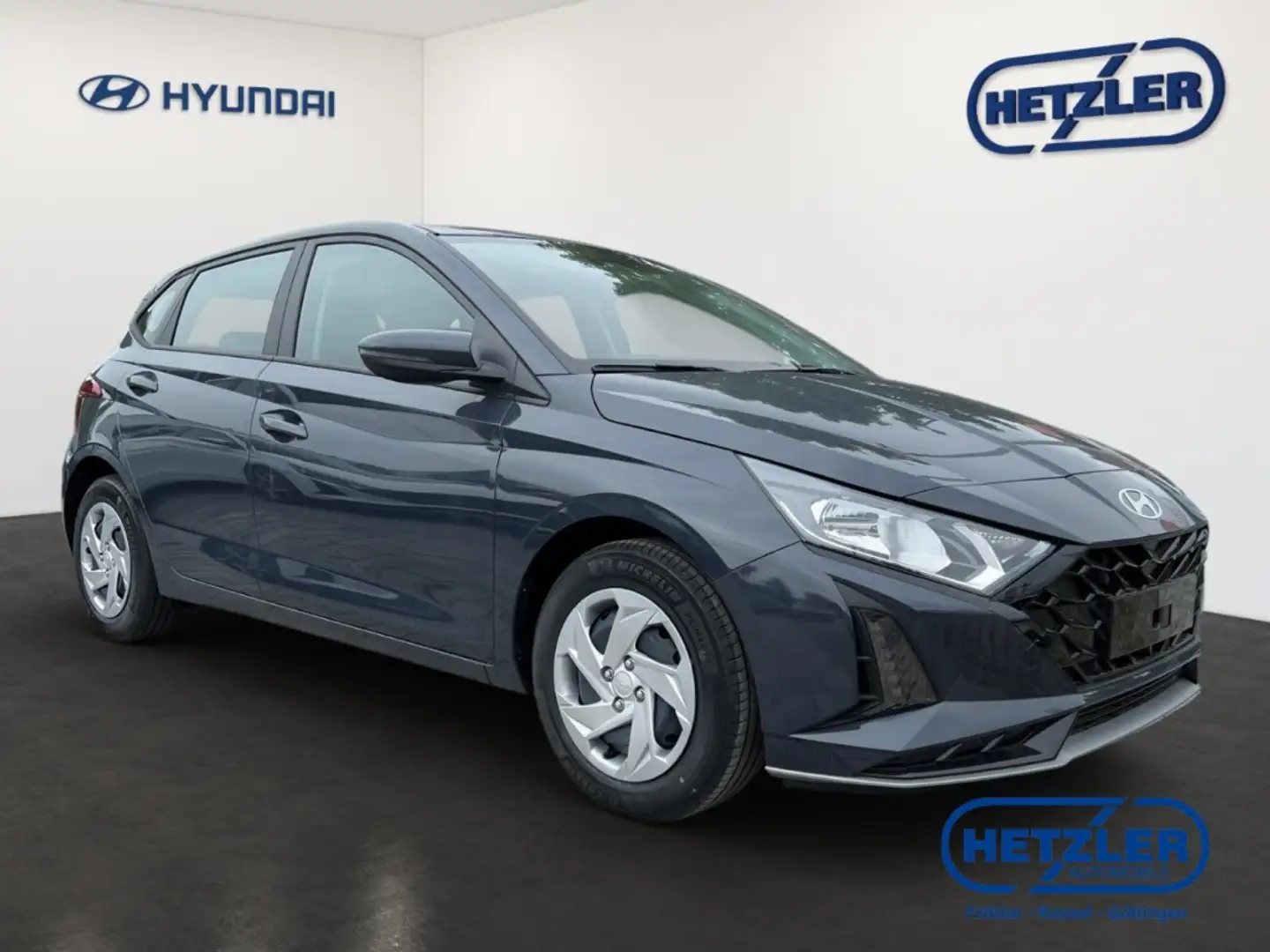 Hyundai i20 Select 1.2 EU6e Navi Apple CarPlay Android Auto DA Grau - 2