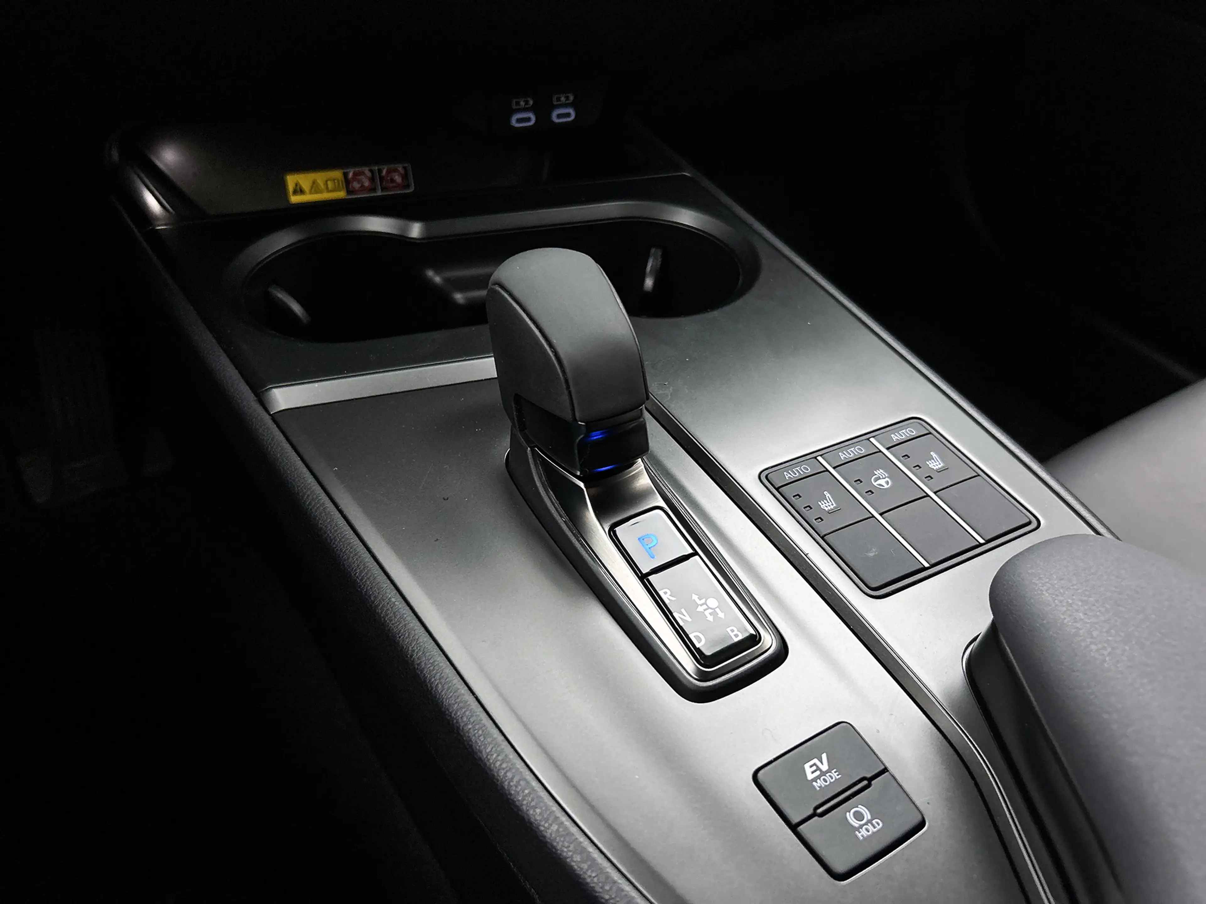 Lexus UX 300h F SPORT Design | Premium Multimedia Scherm | Stoel — photo 11