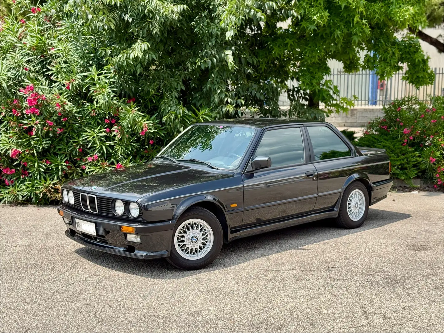 BMW 320 serie e30 - 320 M Noir - 1