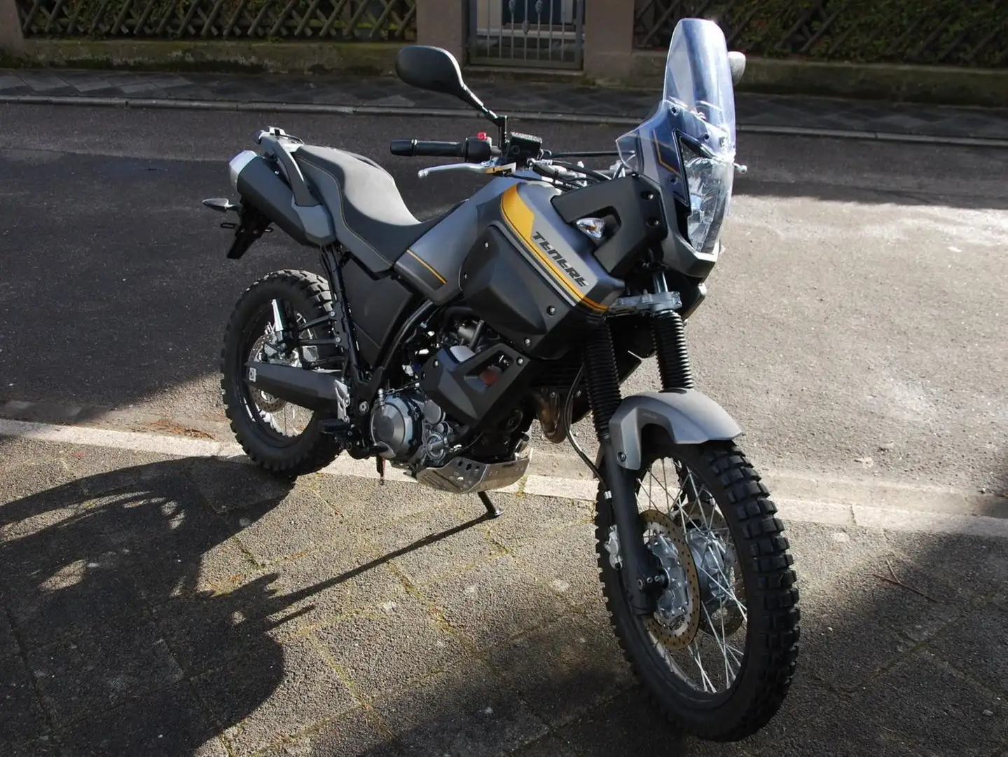 Yamaha XT 660 siva - 1