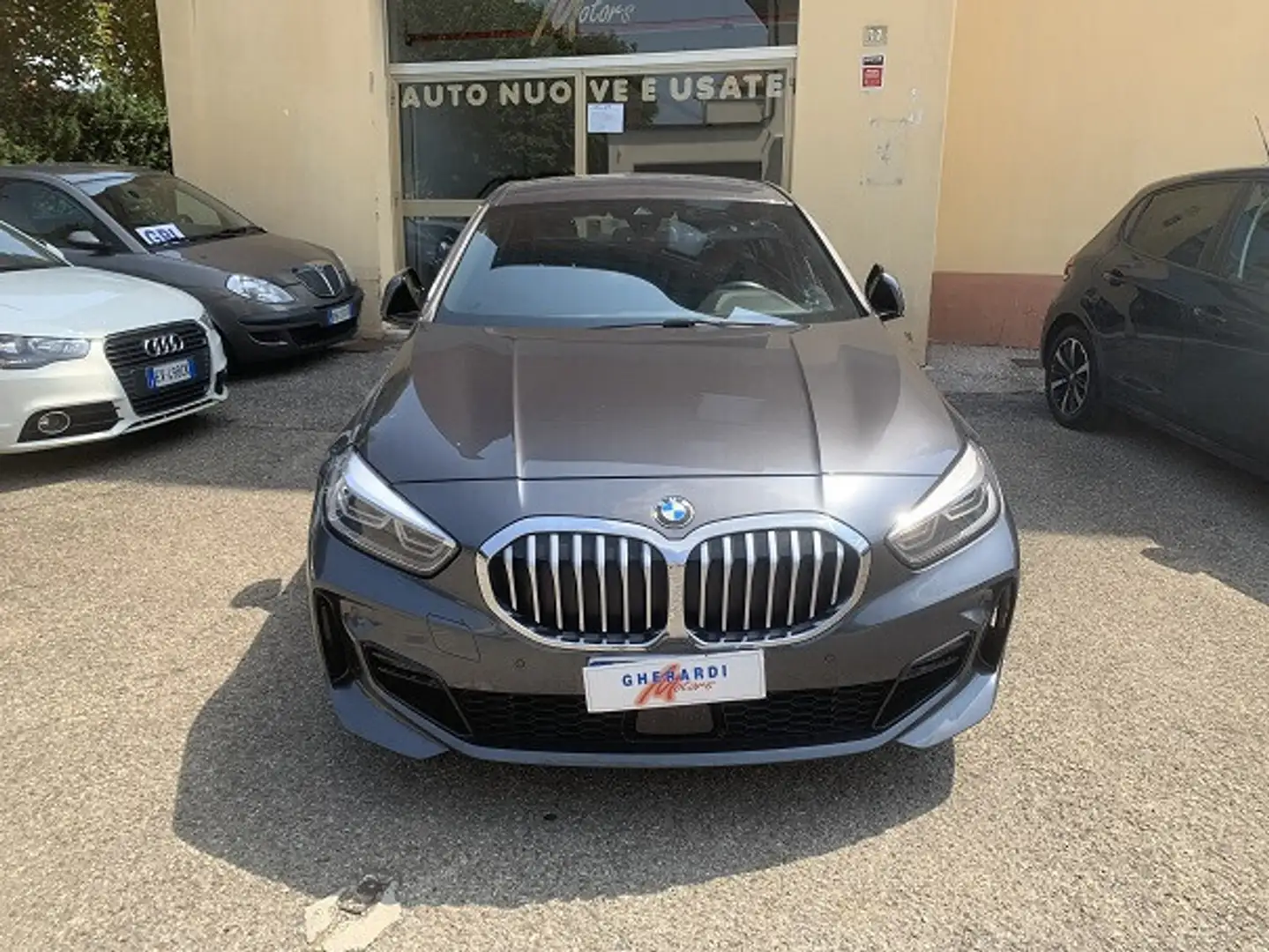 BMW 116 116d 5p. Msport Grijs - 1