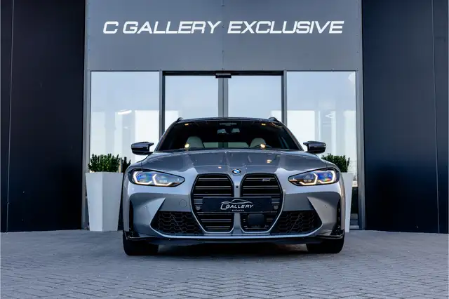 BMW M3 view 2