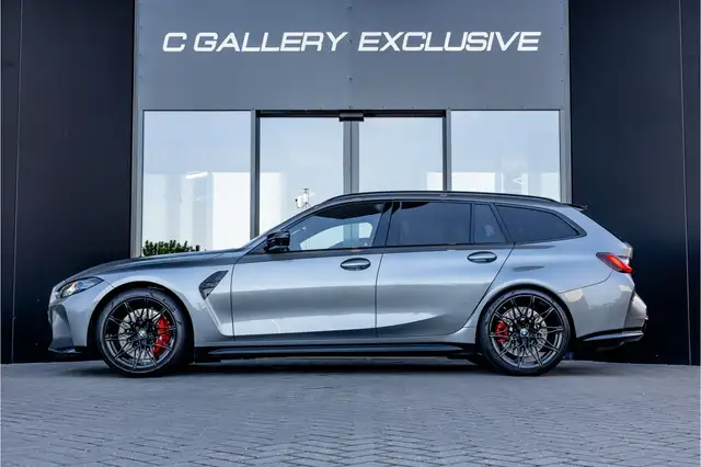 BMW M3 view 4