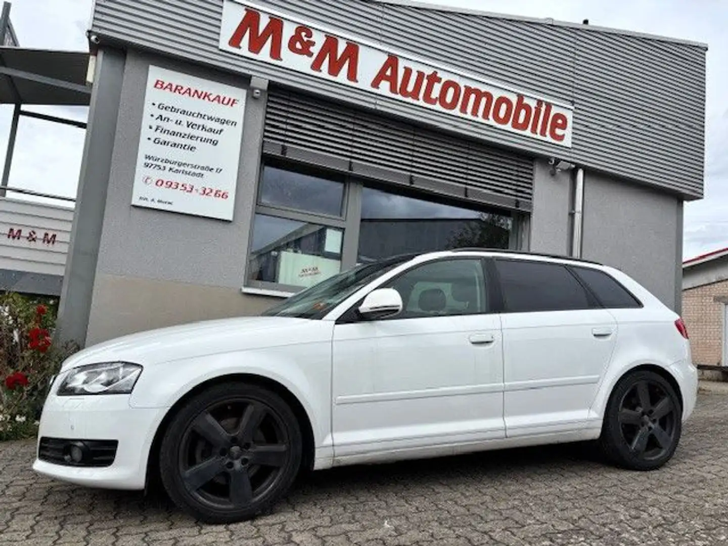 Audi A3 Sportback 2.0 TFSI Aut. *AHK+PANO+XEN+18"ALU* Weiß - 1