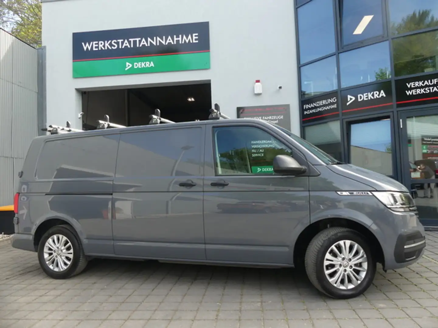 Volkswagen T6.1 Transporter 2.0 TDI Kasten Lang BOTT/NAV/DIGITAL Серый - 1