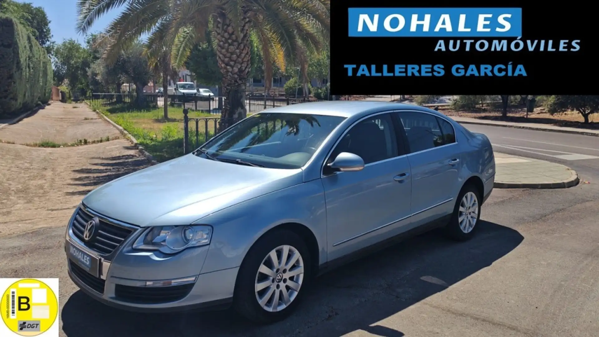 Volkswagen Passat 2.0TDI Advance DSG Bleu - 1