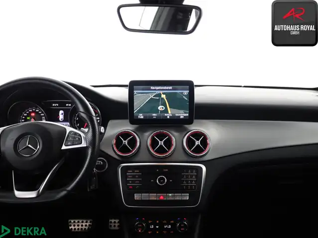 Mercedes-Benz CLA view 8