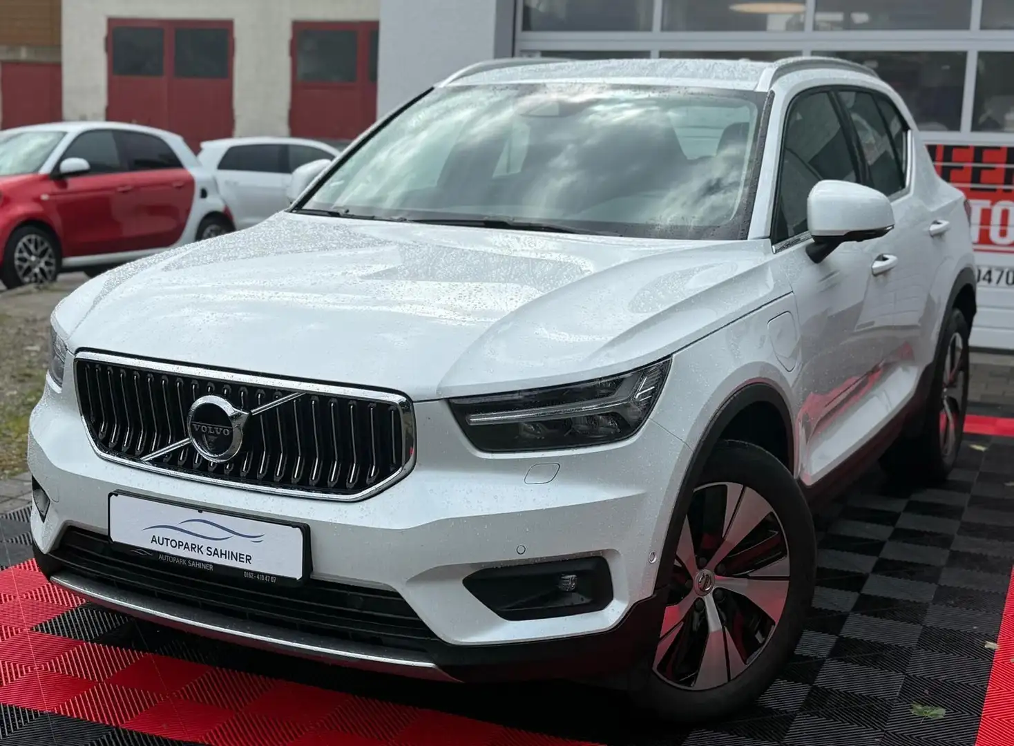 Volvo XC40 XC40 Inscription Expression Plug-In Hyb Weiß - 2