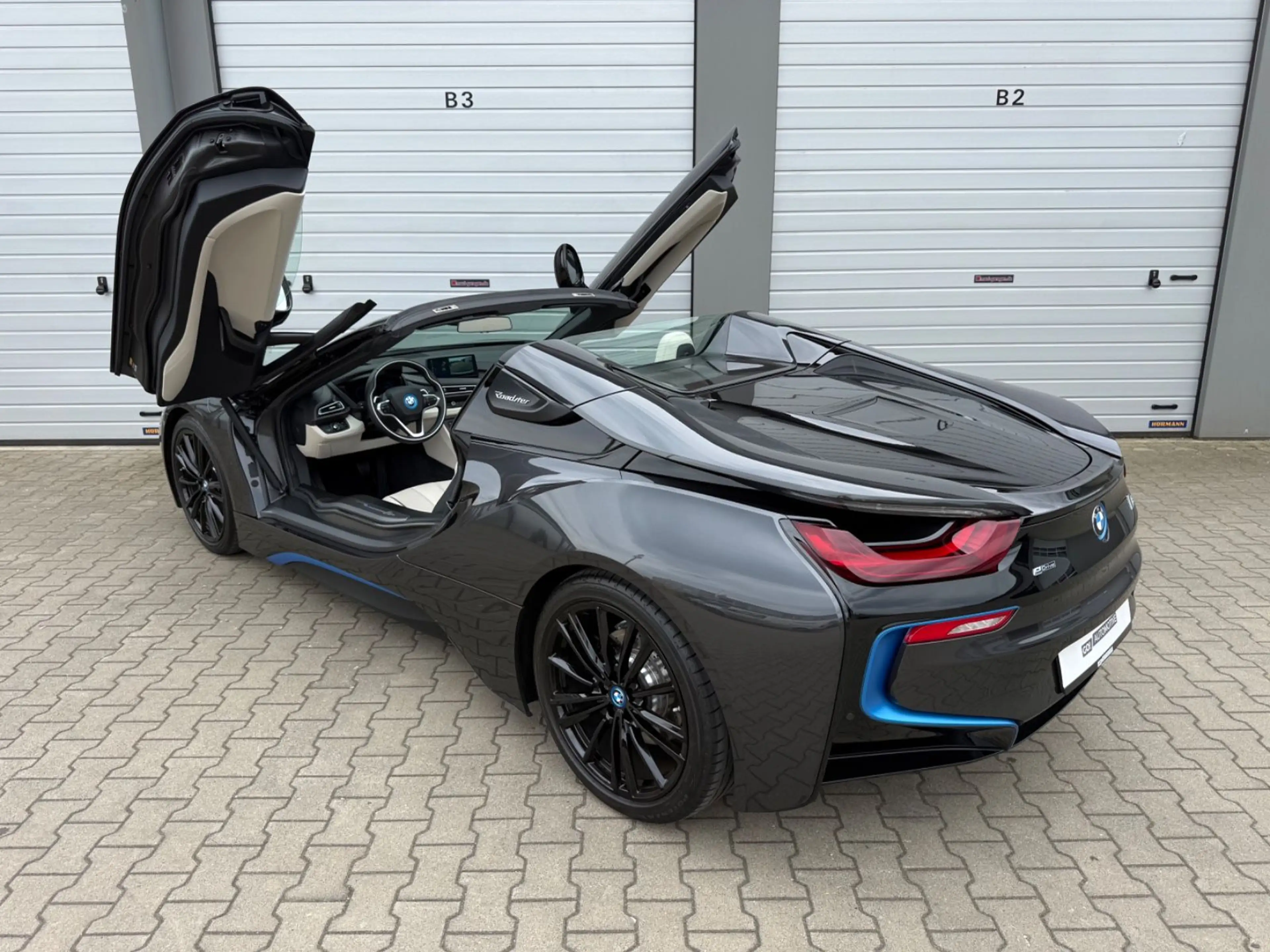 BMW i8 Roadster First Edition+limited+ONE / 200!!! — photo 7
