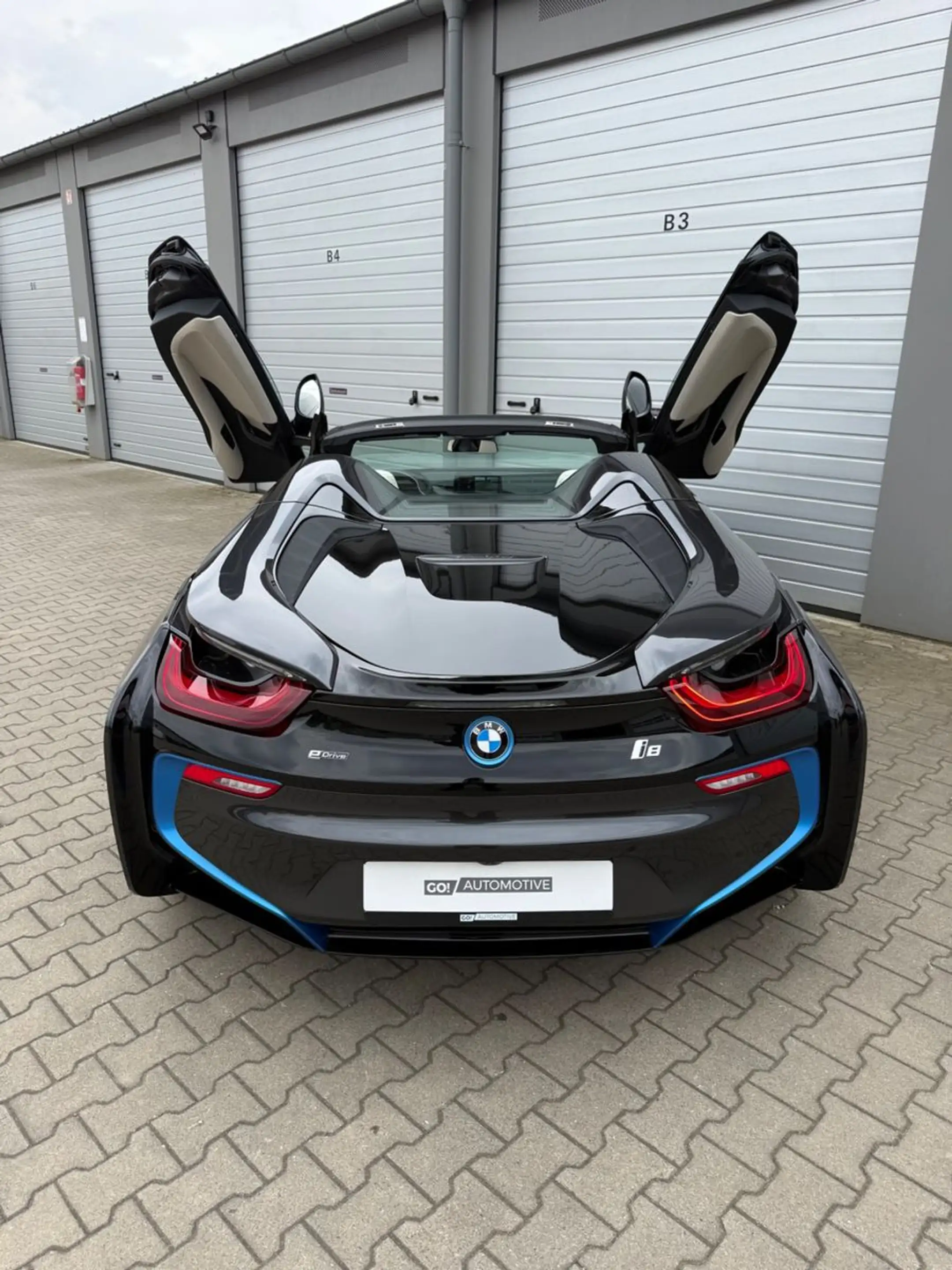 BMW i8 Roadster First Edition+limited+ONE / 200!!! — photo 5