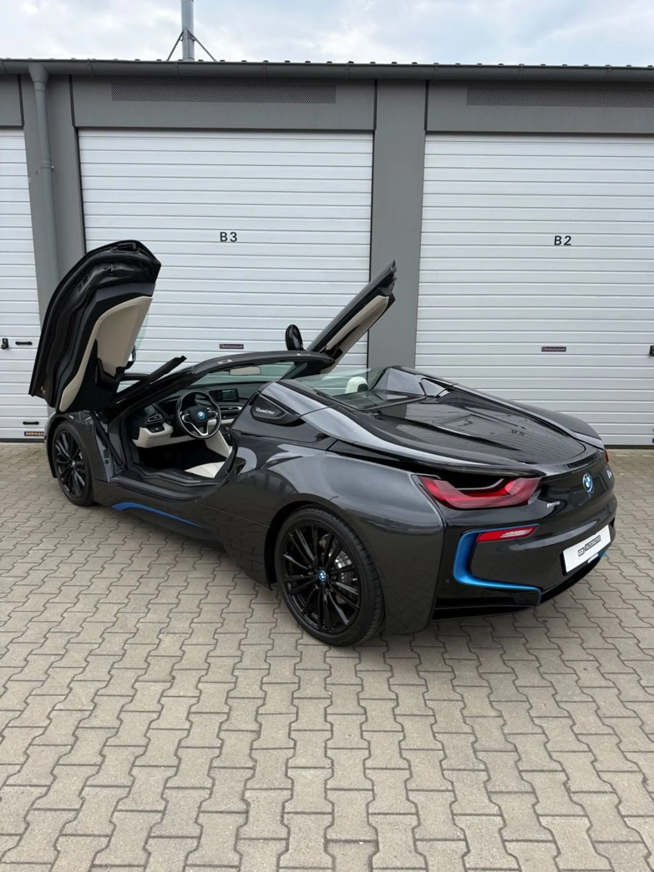 BMW i8 Roadster First Edition+limited+ONE / 200!!! — photo 6