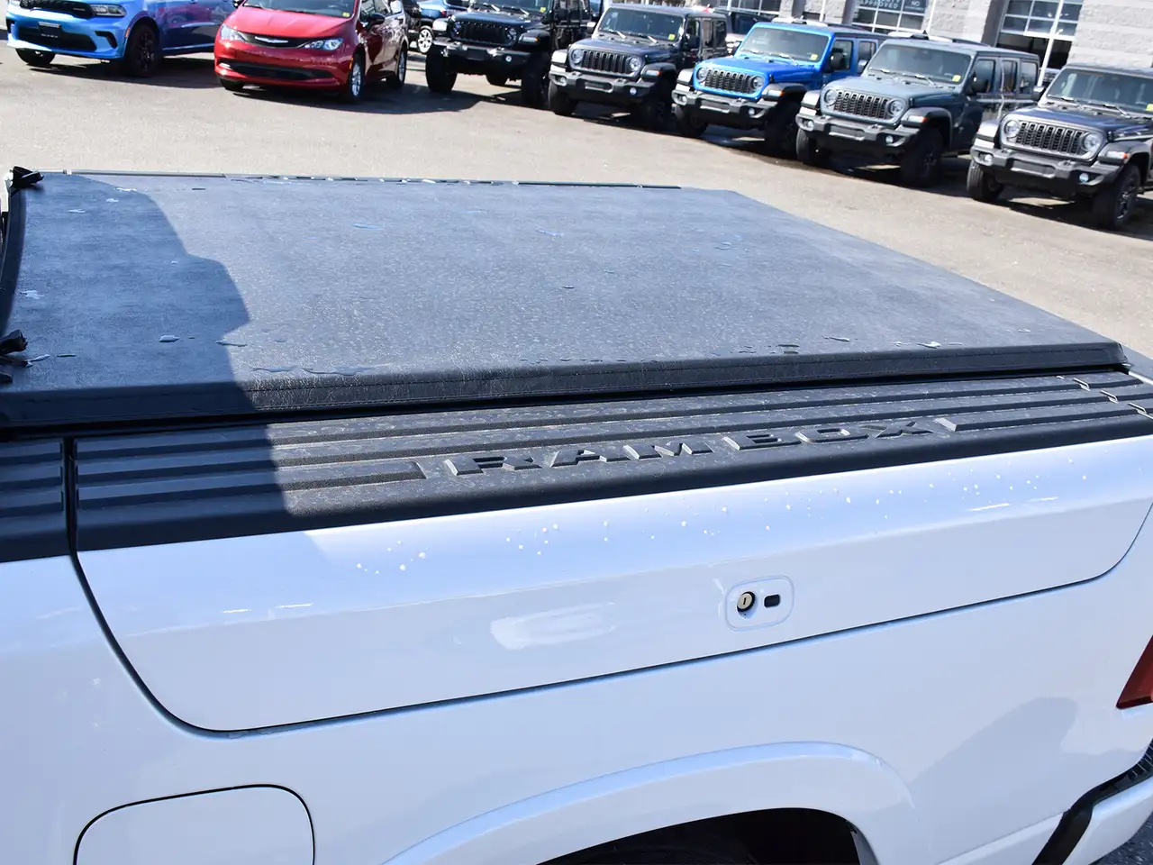 RAM 1500 снимка RAM 1500