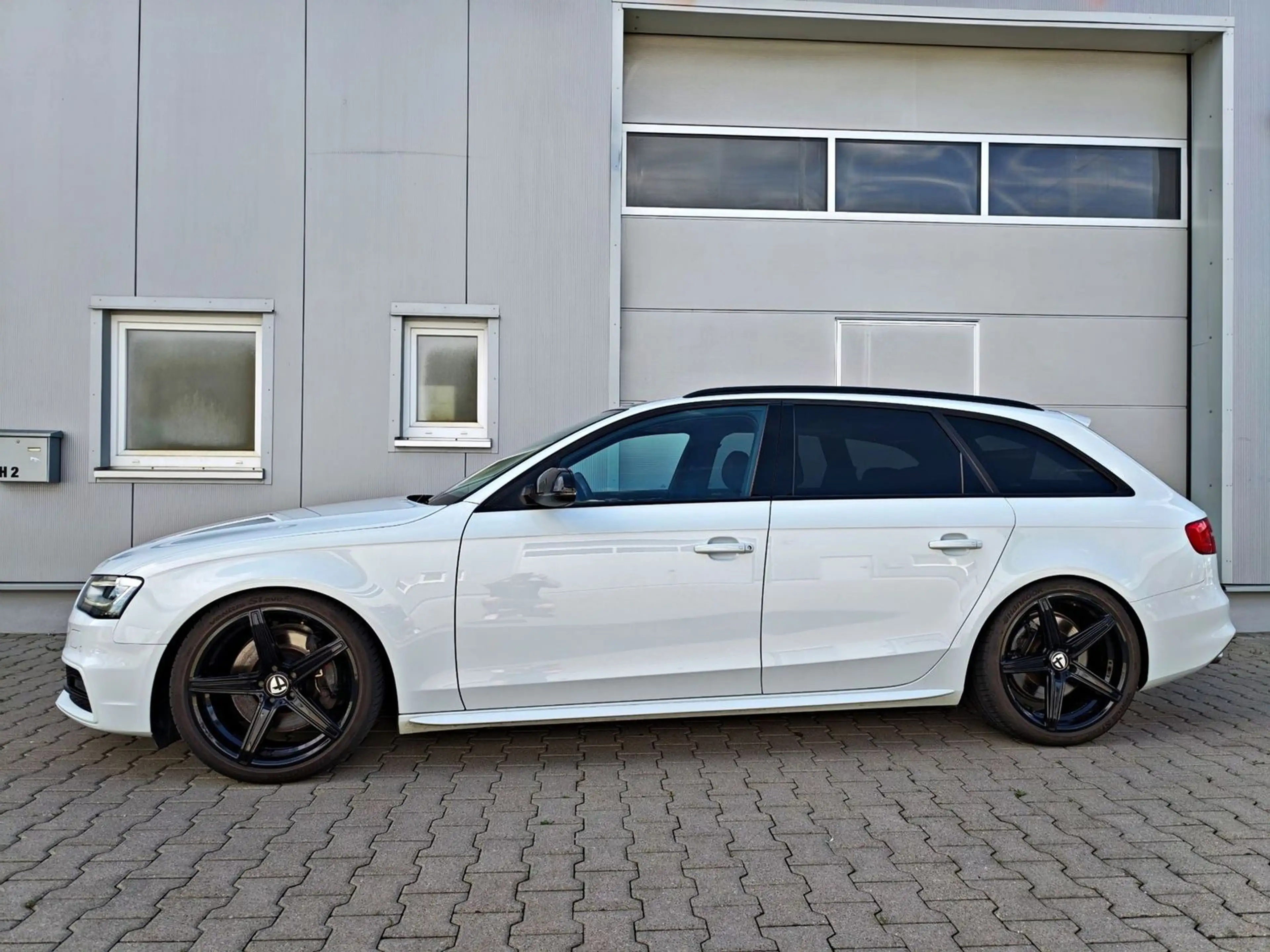 Audi S4 3.0 TFSI Q*ACC*H&R*Black*Keyless*Memory*PDC — photo 4