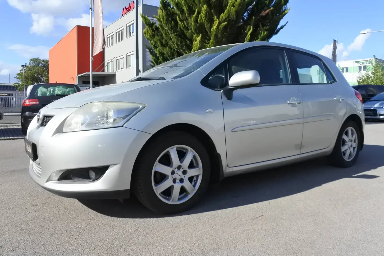 Toyota Auris Auris 1,6 Dual VVT-i Automatik/PICKERL 6/2027/NUR93800KM Silber - 2