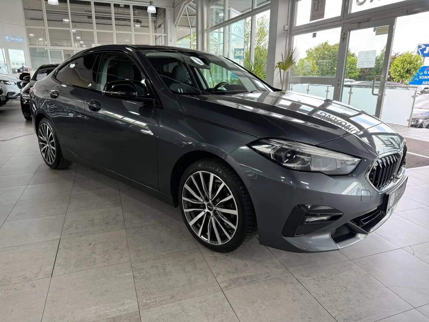 BMW 218 Gran Coupé*Sport Line*Head-Up*Navi Grey - 2