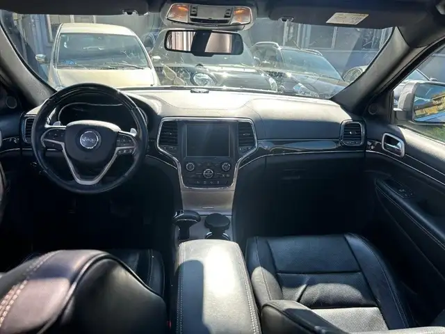 Jeep Grand Cherokee view 10