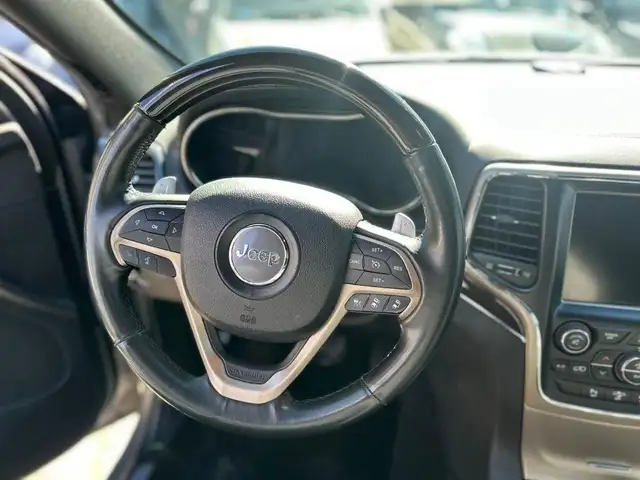 Jeep Grand Cherokee view 9