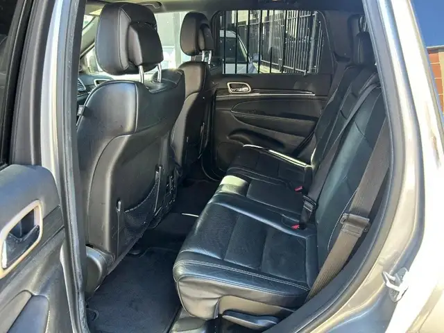 Jeep Grand Cherokee view 6