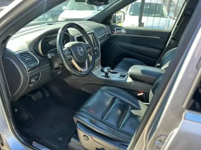 Jeep Grand Cherokee view 5
