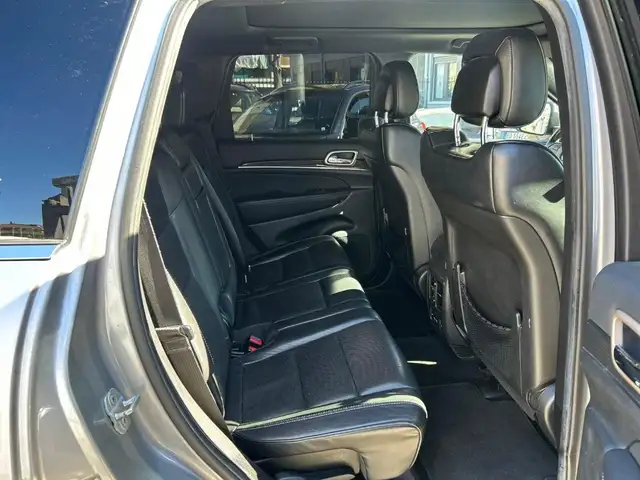Jeep Grand Cherokee view 7