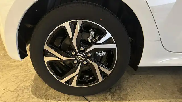 Toyota Yaris view 21