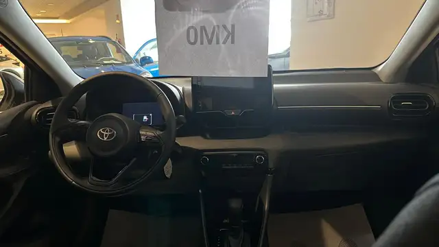 Toyota Yaris view 18
