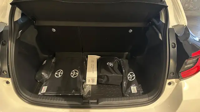 Toyota Yaris view 6