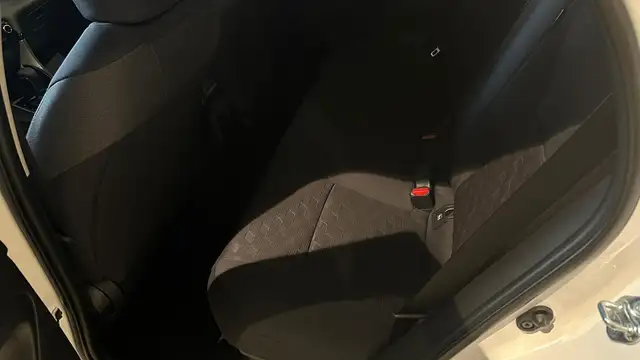 Toyota Yaris view 22