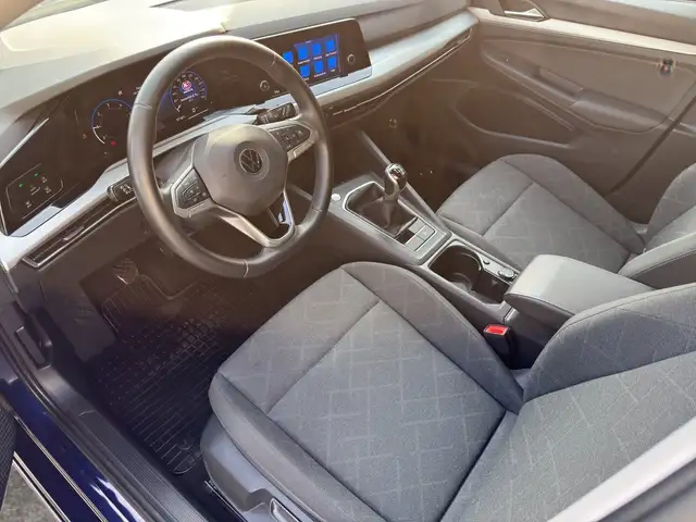 Volkswagen Golf view 6