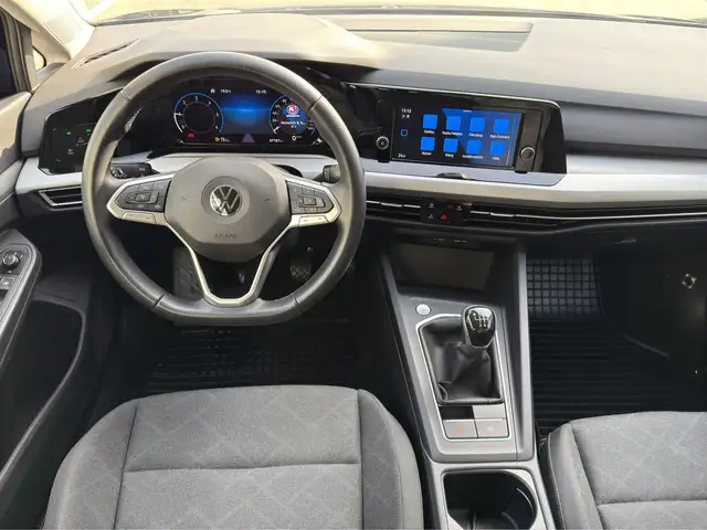 Volkswagen Golf view 7