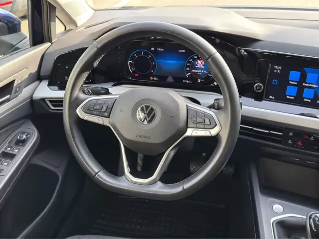 Volkswagen Golf view 8