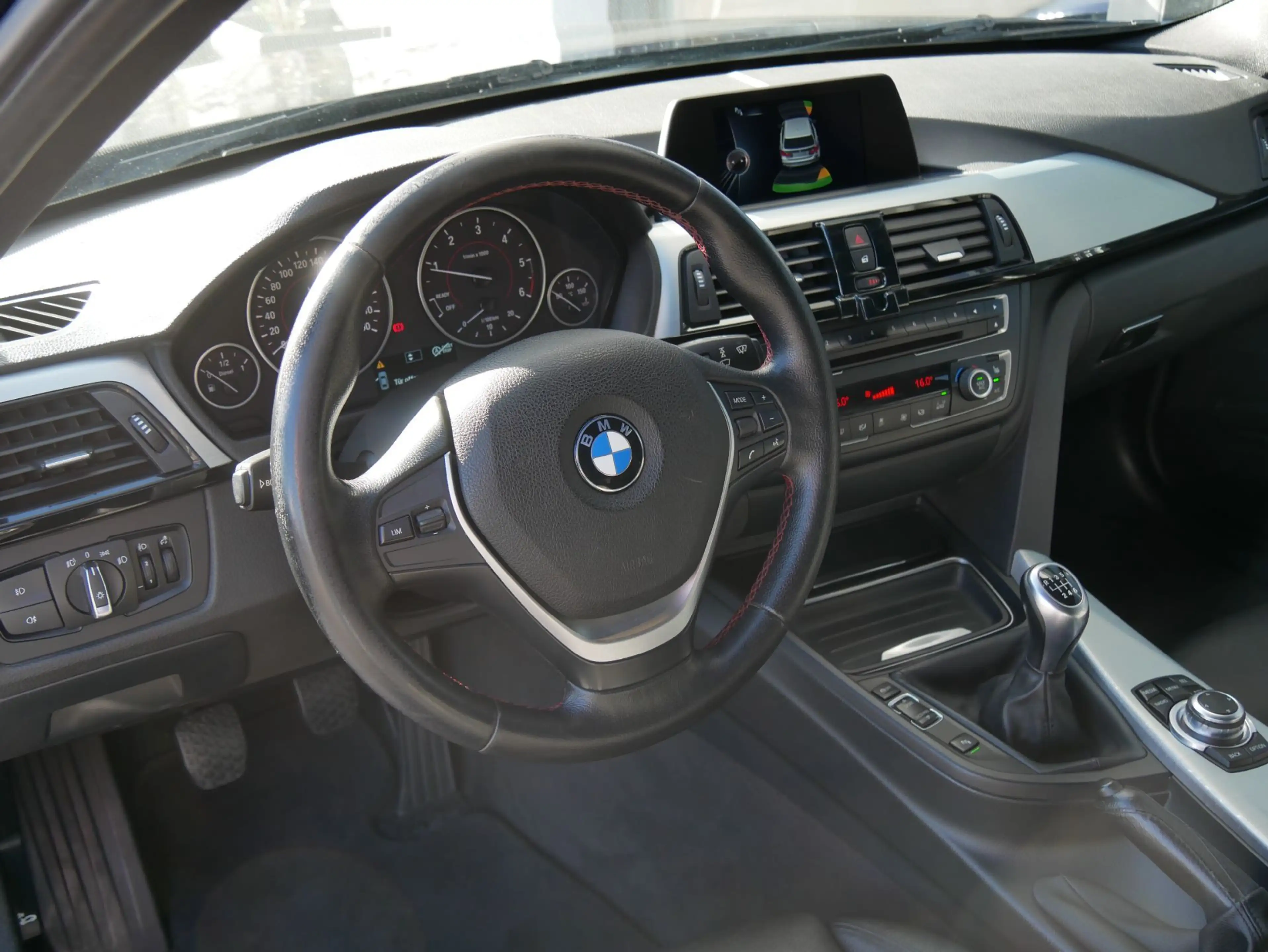 BMW 325 325 d Touring PANO*PDC*SHADOW — photo 10
