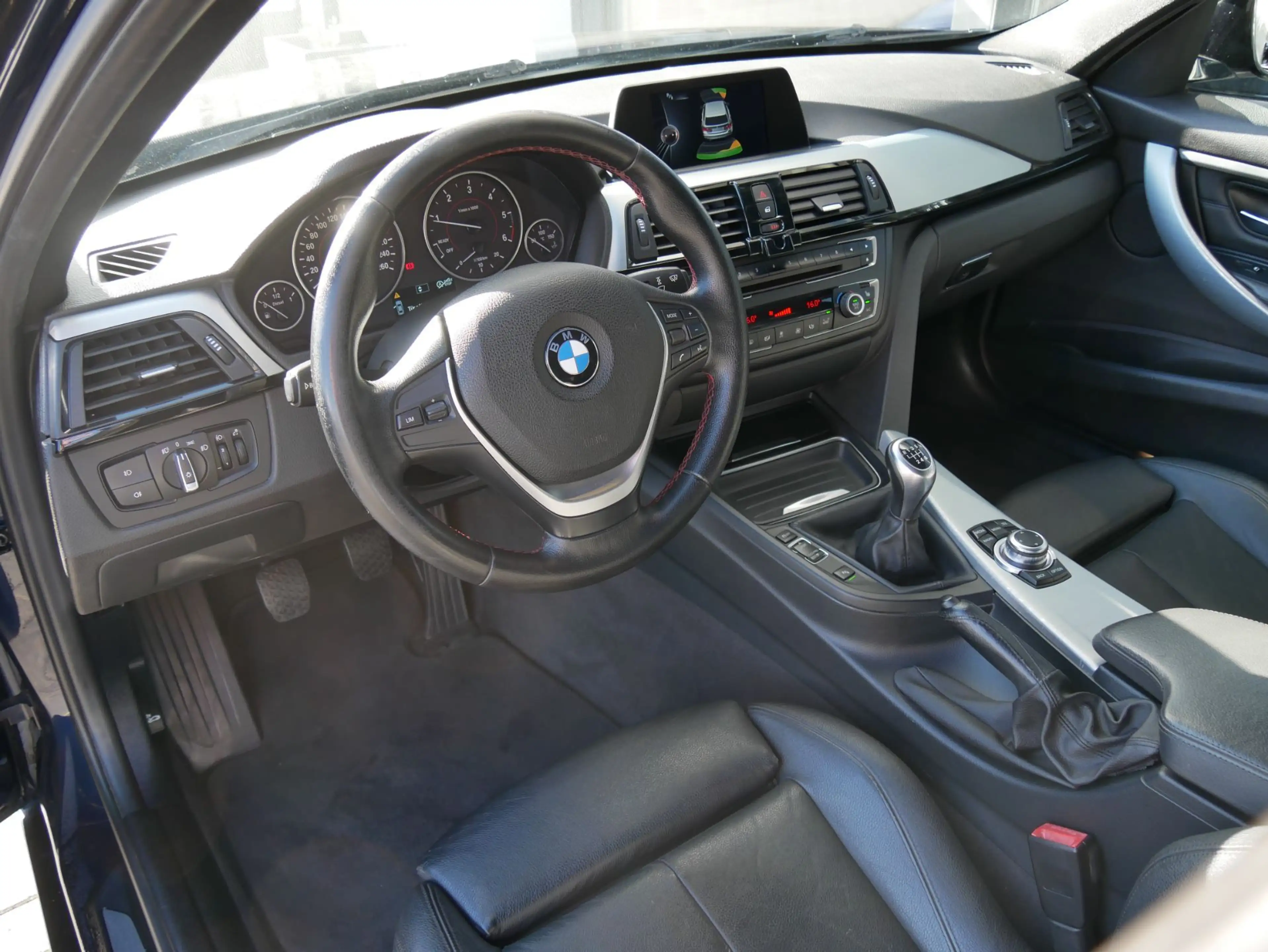 BMW 325 325 d Touring PANO*PDC*SHADOW — photo 9
