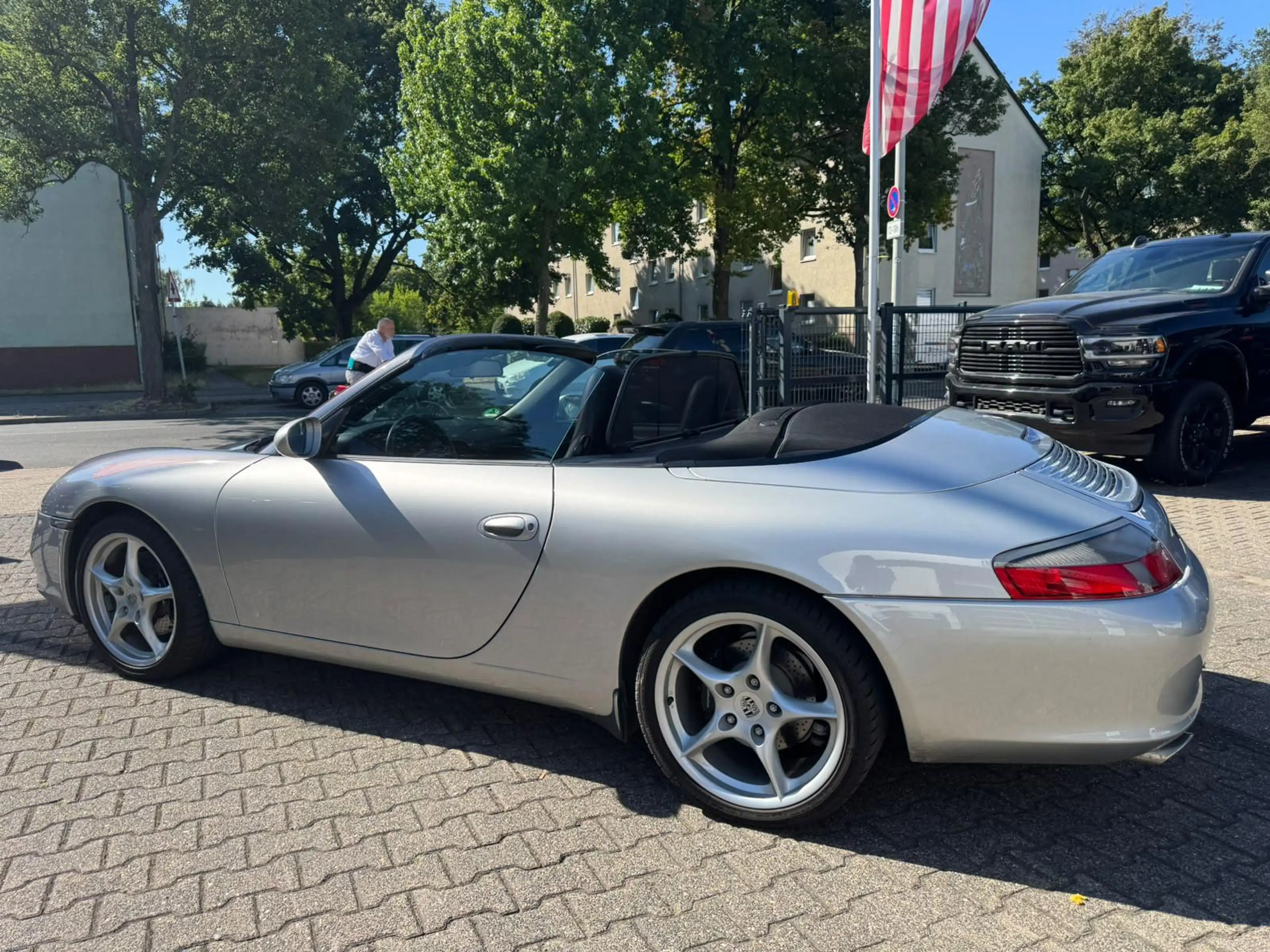 Porsche 911 Carrera Cabriolet — photo 5
