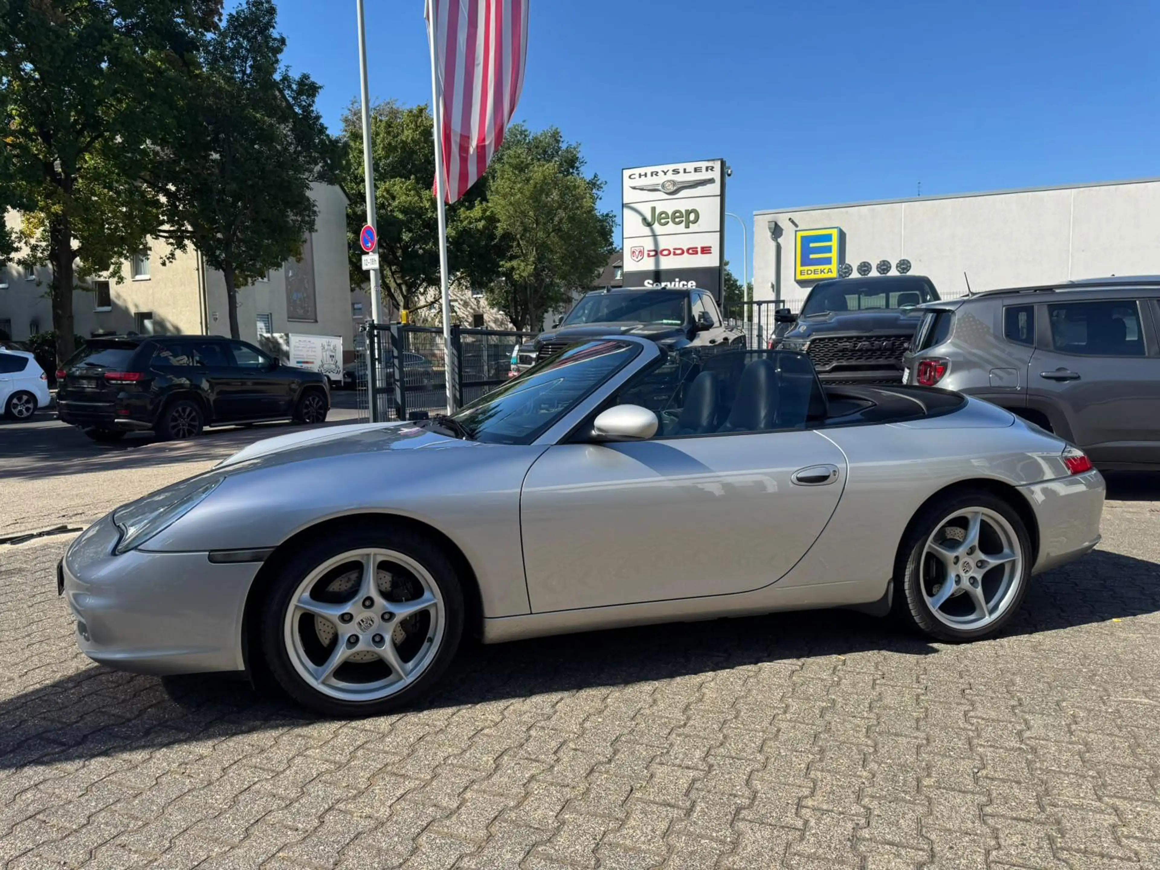 Porsche 911 Carrera Cabriolet — photo 7