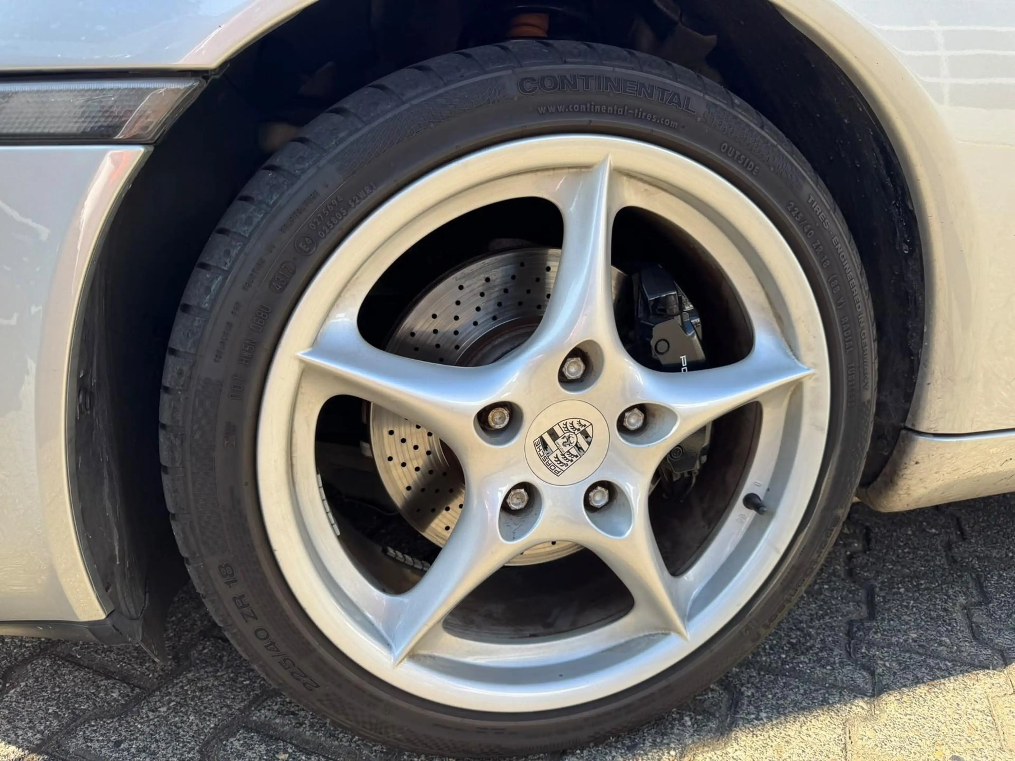 Porsche 911 Carrera Cabriolet — photo 10