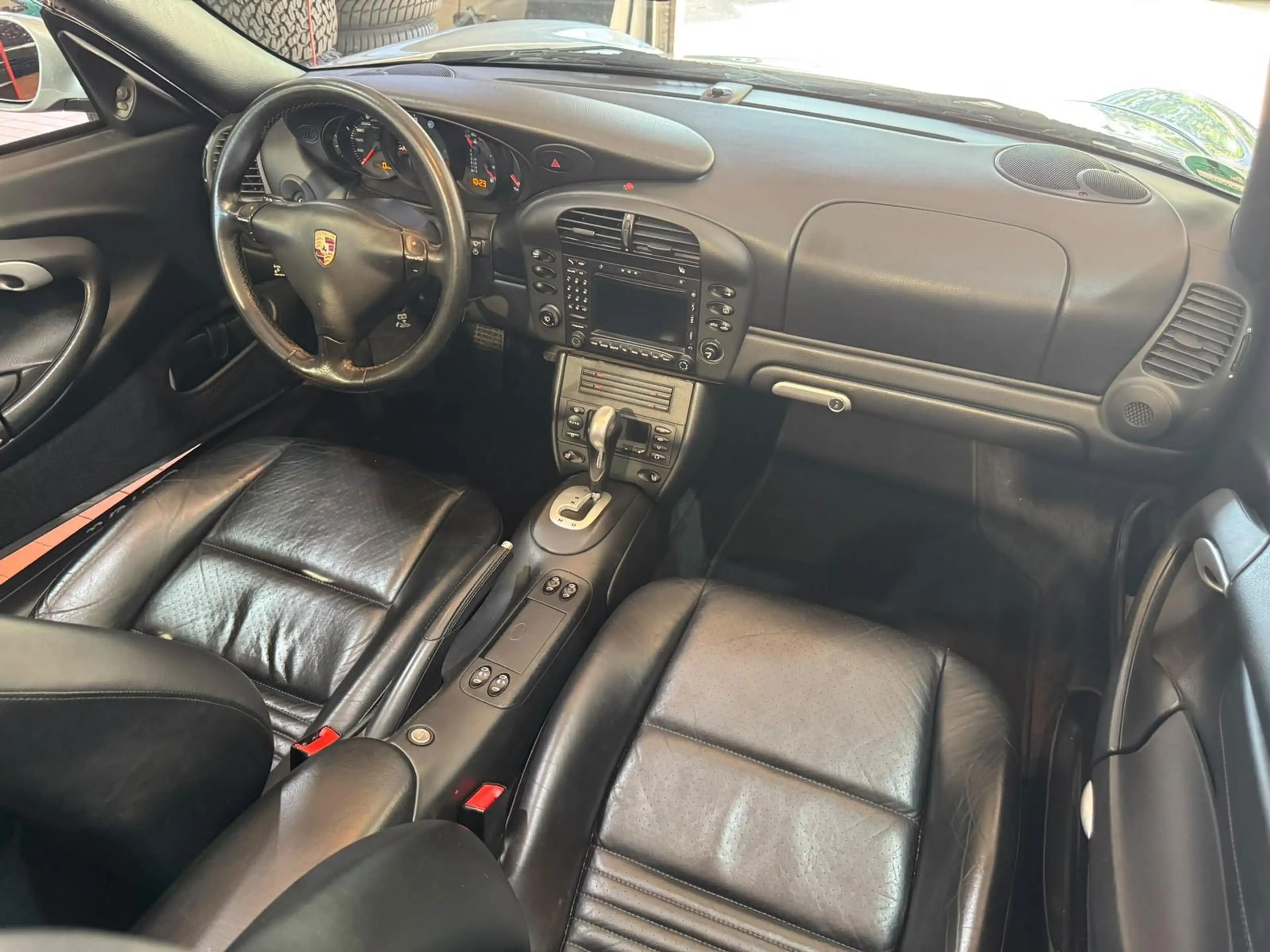 Porsche 911 Carrera Cabriolet — photo 19