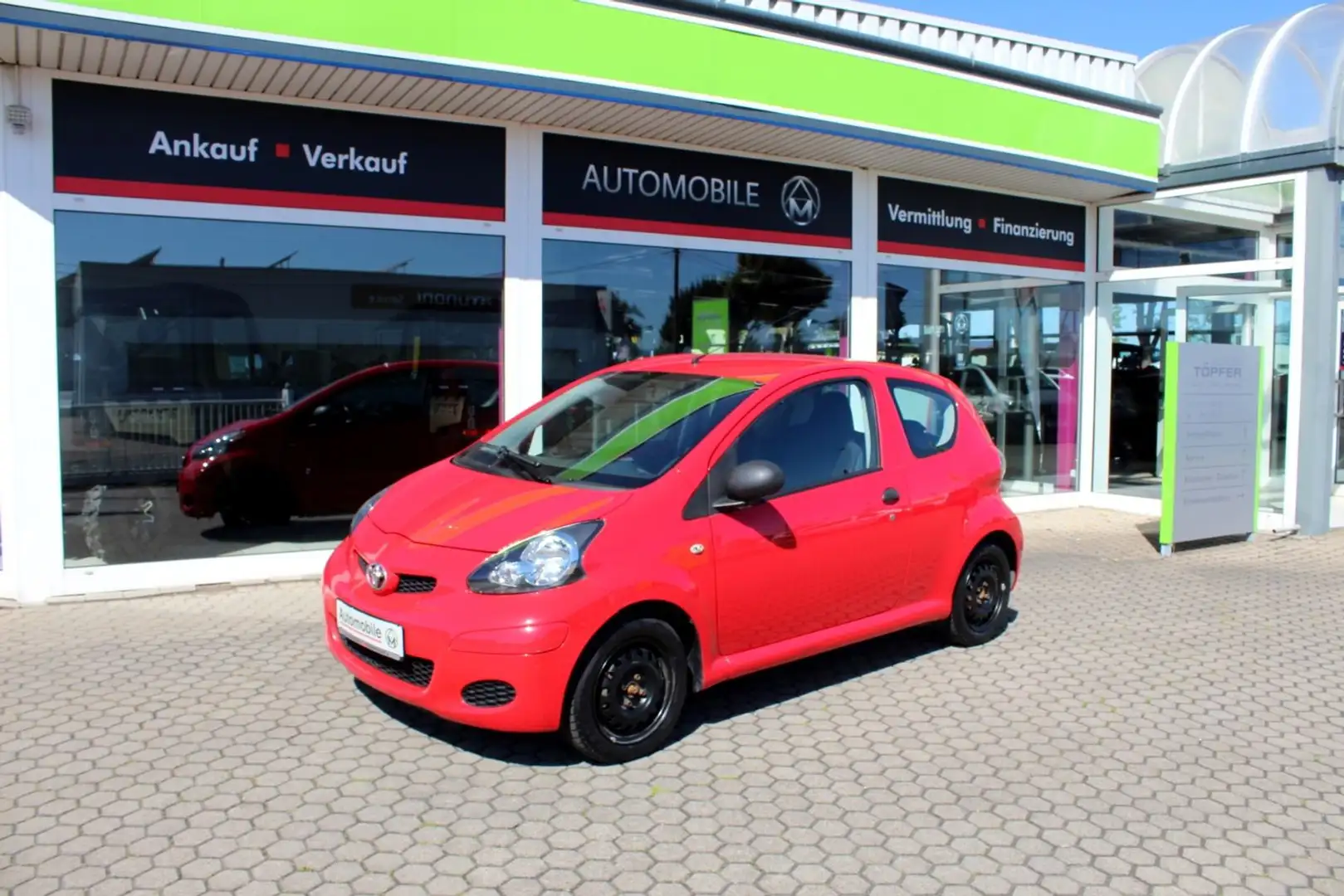 Toyota AYGO Basis,TÜV NEU, AHK. Rouge - 1