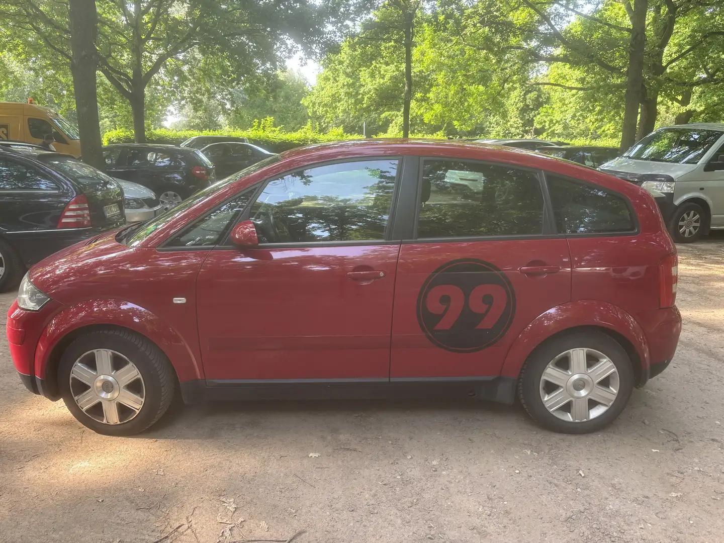 Audi A2 1.4, TÜV 12/26, AHK, Dachträger u. Dachbox inkl. - 2