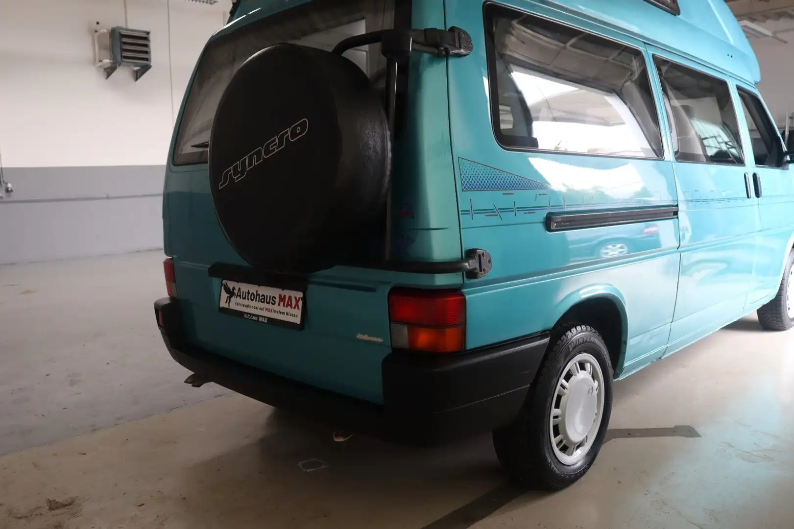 Volkswagen T4 California Syncro~Hochdach~4x4~1.Hand Zelená - 2