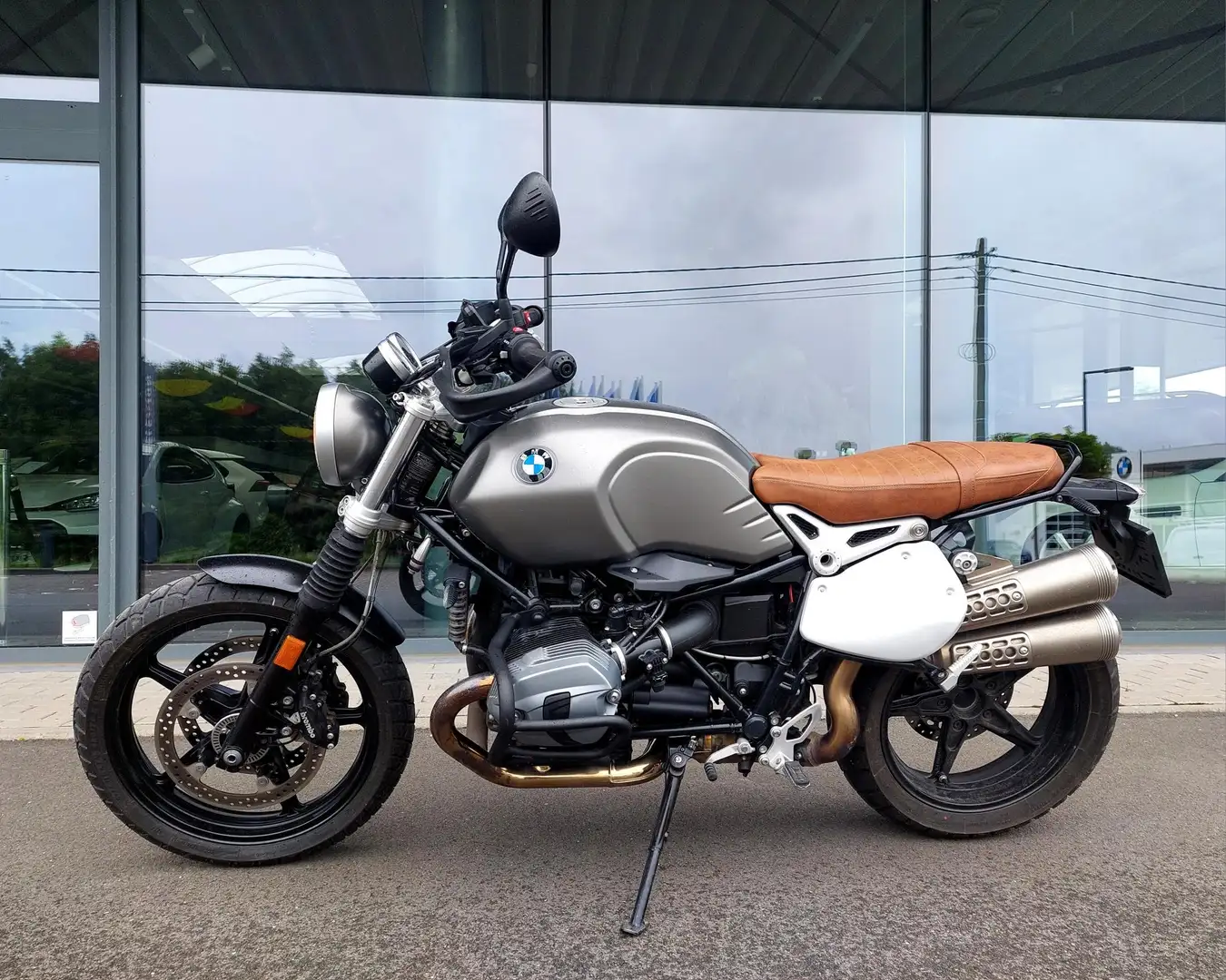 BMW R nineT Scrambler Marrón - 1