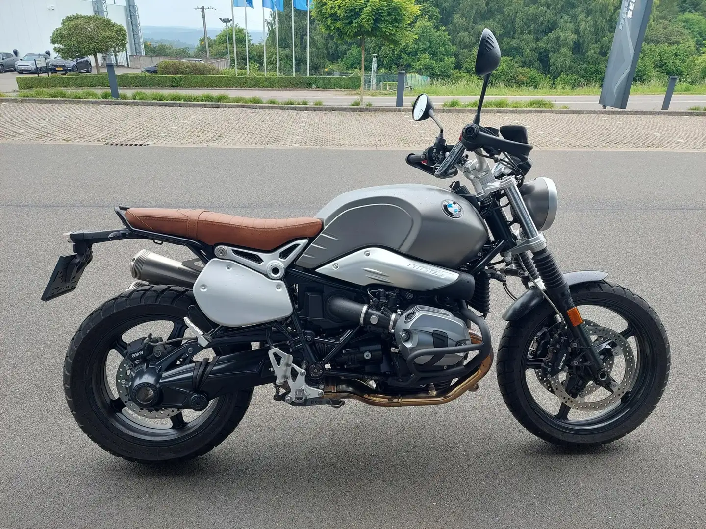 BMW R nineT Scrambler Marrón - 2
