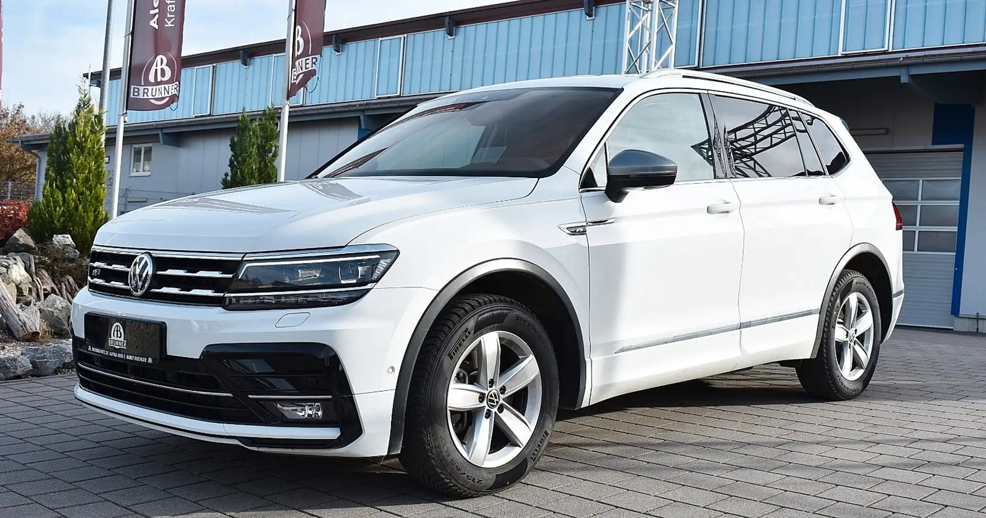 Volkswagen Tiguan Allspace Highline 4Motion Blanc - 2