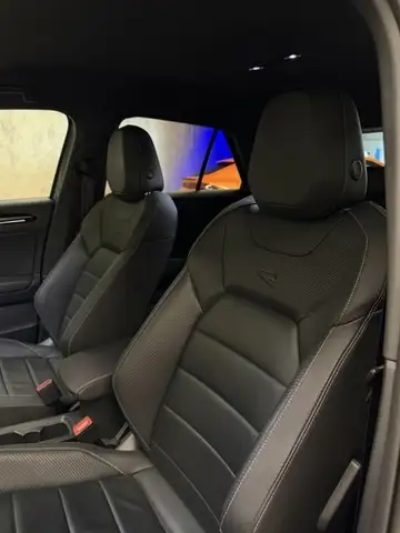 Volkswagen T-Roc view 15
