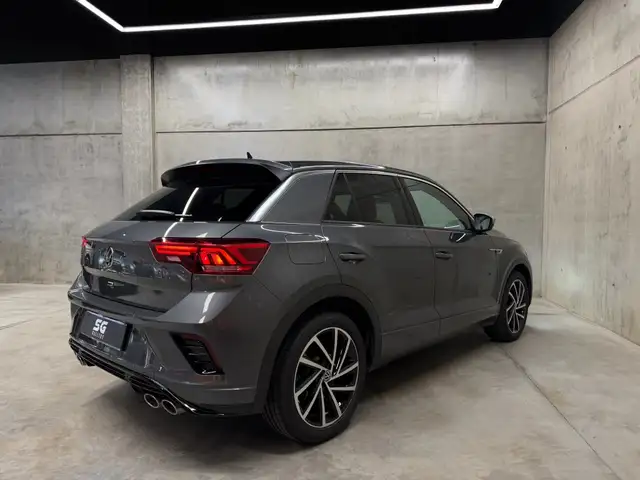 Volkswagen T-Roc view 8